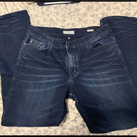 Men Calvin Klein Slim Straight Jeans - Picture 2 of 6